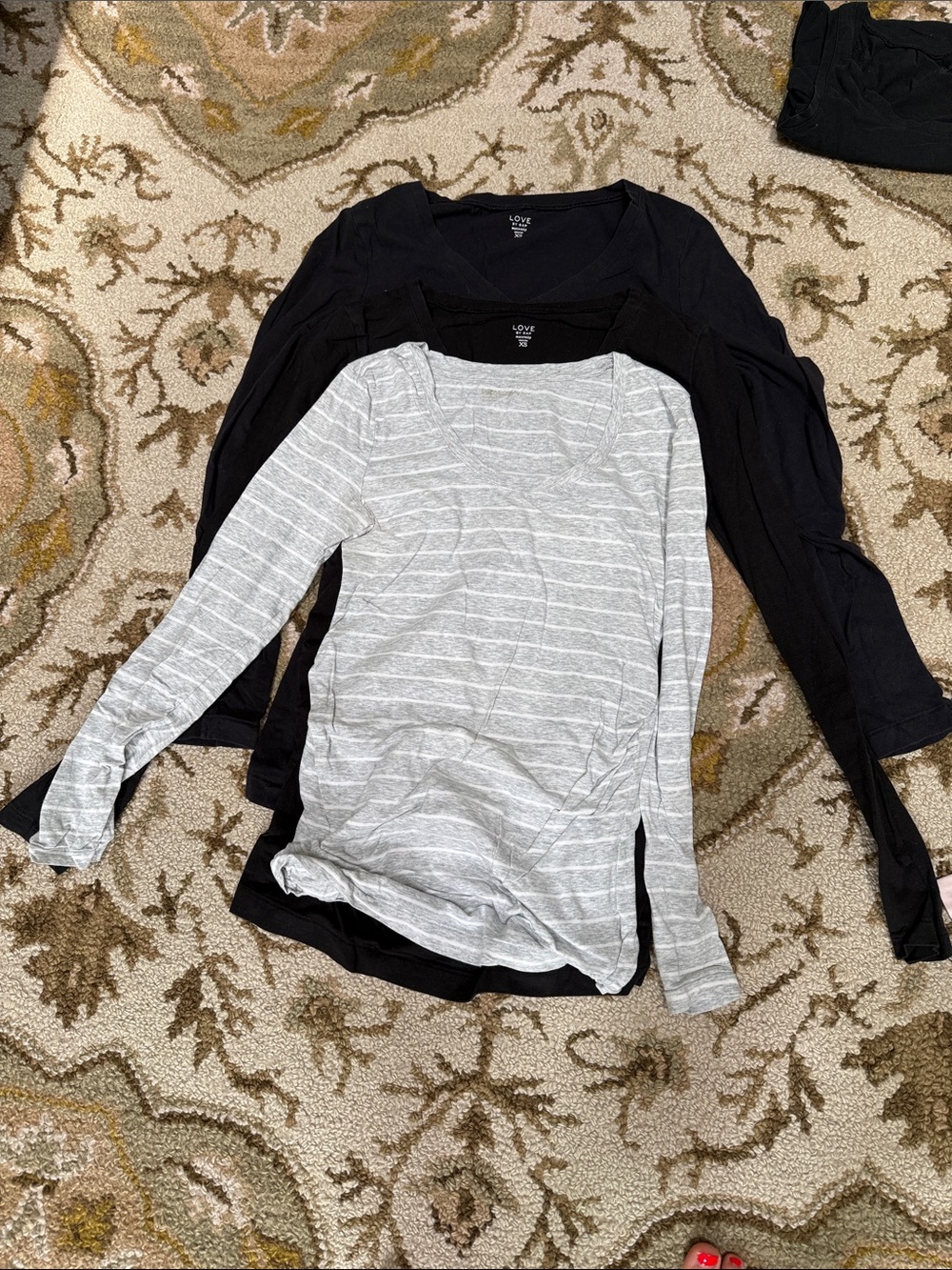 Three Gap maternity long sleeve tees